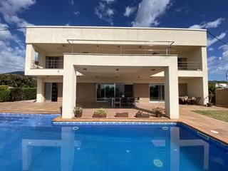 Chalet en Alcanar. Chalet en venta en alcanarplatja  urb. serramar, 6 dormitorios.