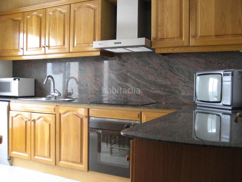 Foto 310d7c1c-f4f3-4ace-add3-11c7c3e73882. Casa a schiera con parcheggio in Platges Sant Carles de la Ràpita