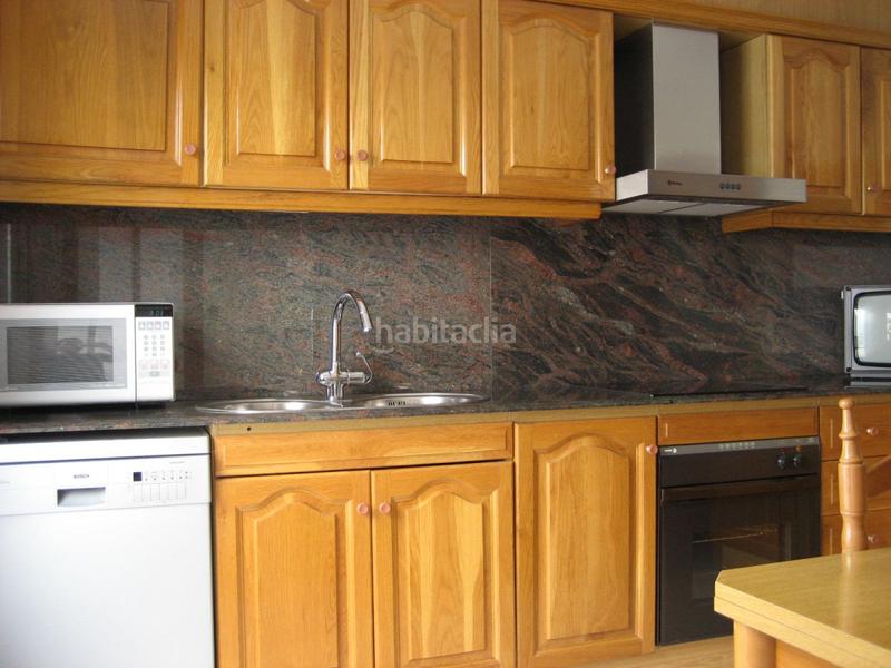 Foto 8df266b2-0b87-41bf-a8d5-fded71151390. Casa a schiera con parcheggio in Platges Sant Carles de la Ràpita