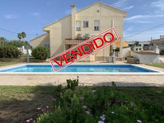 Xalet a Alcanar. Chalet en venta en alcanarplatja  urb. montsiamar, 4 dormitorios