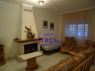 Maison à Nord. Casa en venta en centro, 3 dormitorios.