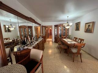 Pis a Centre. Piso en venta en centro, 4 dormitorios.