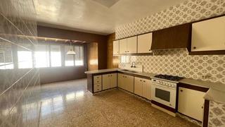 Appartement à Centre. Piso en venta en puerto, 5 dormitorios.