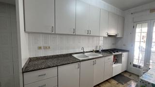 Maison à Nord. Casa en venta en campo de fútbol, 3 dormitorios.