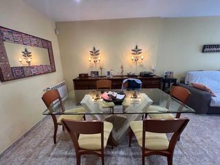 Casa adosada en Alcanar. Adosado en venta en urb. garbi, 4 dormitorios.