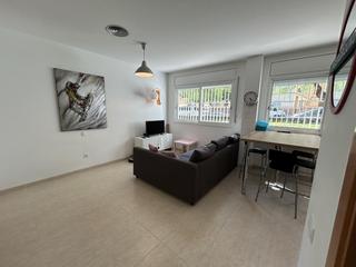 Planta baixa a Avinguda Catalunya. Planta baja en venta en barri, 2 dormitorios.