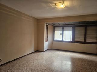 Piso en Nord. Piso en venta en centro médico, 3 dormitorios.