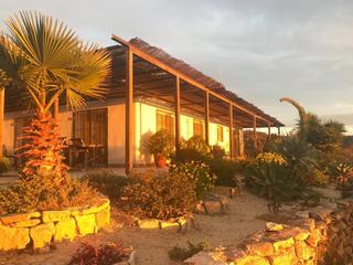 Masia a Centre. Finca en venta en tortosa, 2 dormitorios.