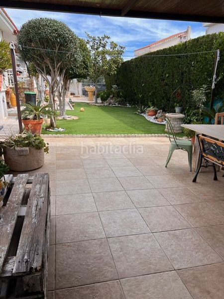 Foto 79d47c4a-7165-4a5e-9551-3c4354767c64. Xalet amb aparcament a Alcanar