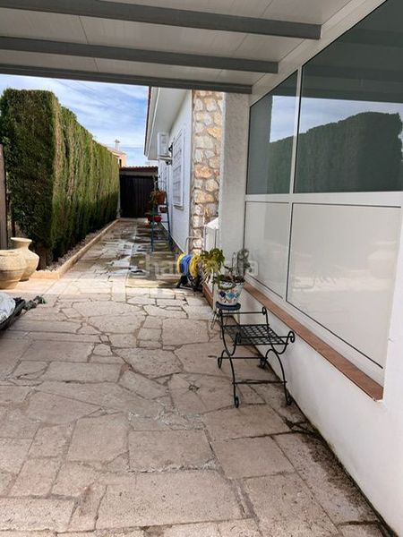 Foto d3d09a96-d95f-4053-b4dd-3d63ff65748f. Xalet amb aparcament a Alcanar