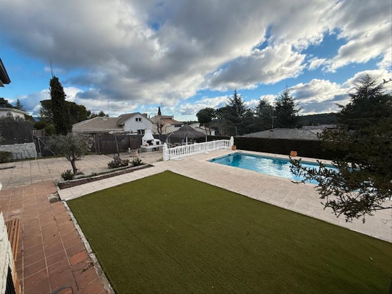 Foto 4e1bfa05-99c6-457a-ae0a-71a7fdd365d0. Terreny residencial a calle ciruelo 25 a Mojadillas-Parque de las Infantas-El Paraiso Valdemorillo