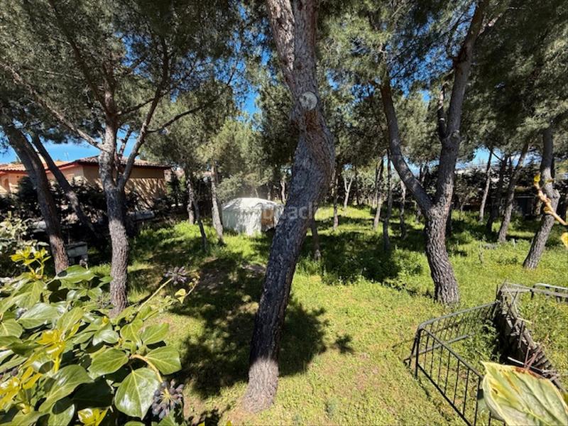 Foto 63a2d073-68cb-40ba-b201-3ddf660a1199. Residential plot in avenida de las flores 35 in Mojadillas-Parque de las Infantas-El Paraiso Valdemorillo