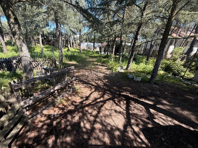 Foto fa7825d0-8e23-4888-be48-052a3154f594. Residential plot in avenida de las flores 35 in Mojadillas-Parque de las Infantas-El Paraiso Valdemorillo