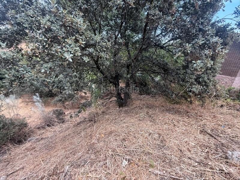 Foto 21e842e2-f337-47b5-93d0-e50f3a6a97ee. Terreno residencial en calle puerto de la canda 9 parcela bien ubicada en Valdemorillo