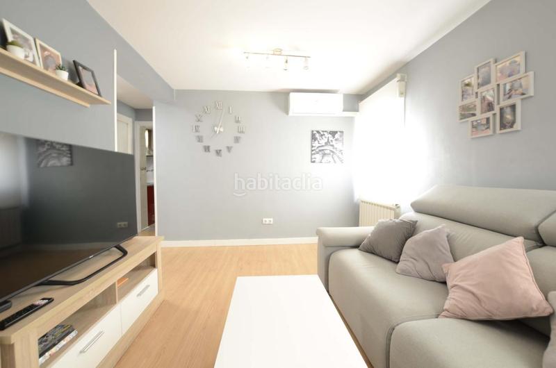 Foto 39b0a51b-f418-4ff5-8250-323d1f576349. Piso en Ambroz Madrid