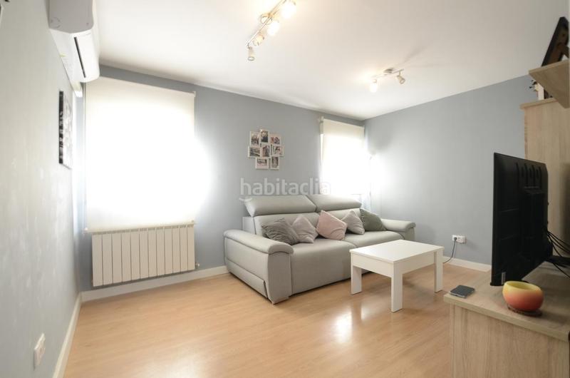 Foto f2f4738a-6360-4a8a-a224-9e010df77420. Piso en Ambroz Madrid