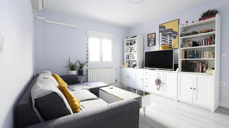Foto ba1779d4-f466-4228-ad46-c7f703f5a6fe. Flat with heating in Numancia Madrid