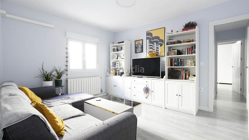 Foto ef0de037-3c48-410e-bffc-f79c5231d869. Flat with heating in Numancia Madrid