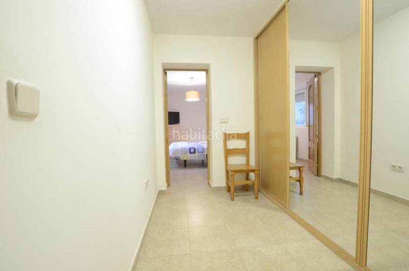 Foto 6e4750c2-b144-41db-a45d-334eddc9ba0a. Casa aparellada amb calefacció piscina a Las Lomas Seseña