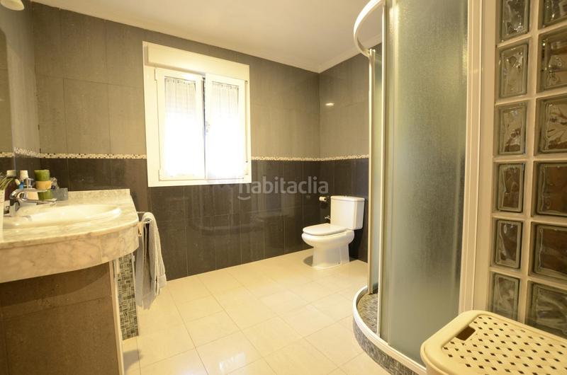 Foto e2737917-9489-4338-bc3c-f8a69caa2977. Casa aparellada amb calefacció piscina a Las Lomas Seseña