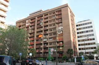 Alquiler Parking coche en Calle de la infanta mercedes 92