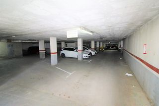 Car parking in Poble Sec. Plazas de garaje