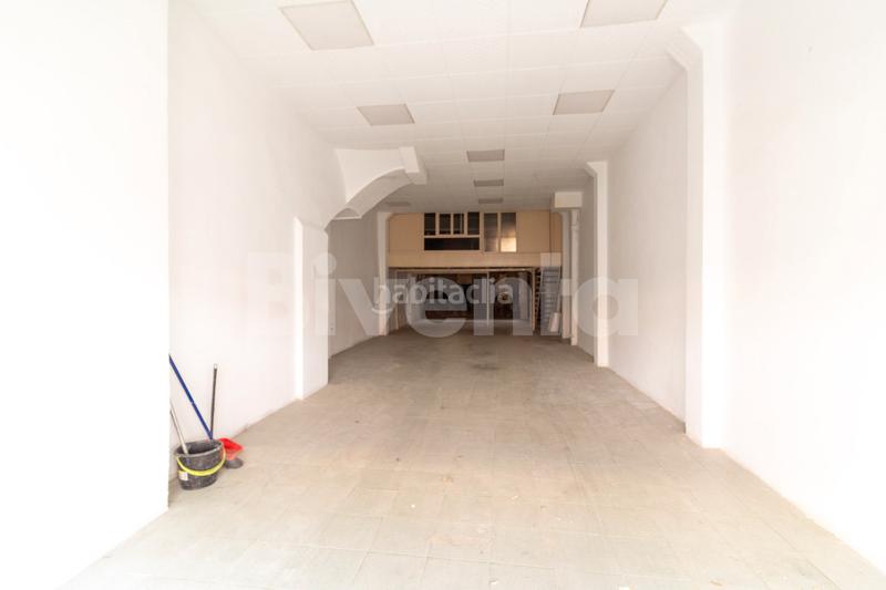 Foto 61e3e069-252c-44ff-be76-debddeee042f. Alquiler local comercial  renovado en Igualada