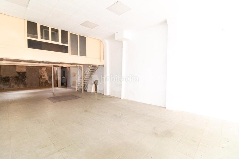 Foto 08659850-7459-4118-a6d7-243535caf0db. Lloguer local comercial a Centre Igualada