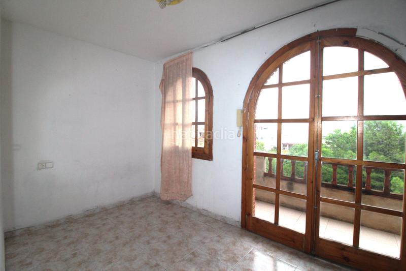 Foto 17d5ac44-ef57-491e-8b15-0778a65c5f00. Edificio in Alcanar