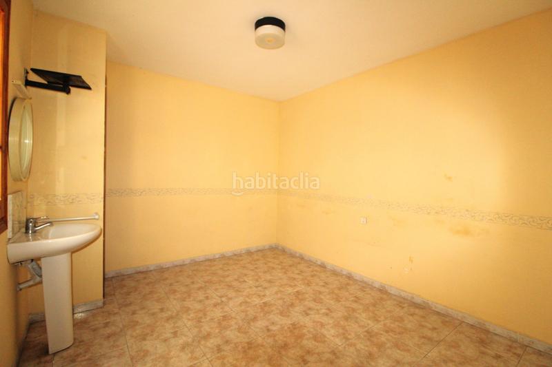 Foto 198a1136-5230-4afb-87cc-0d6ace78d923. Edificio in Alcanar