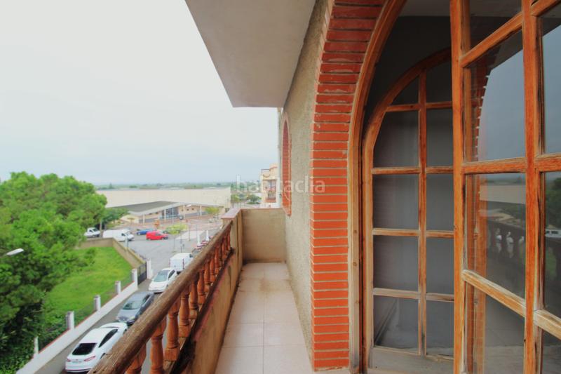 Foto 6bed9e02-ebdf-49ec-9175-30a9ae4b1c08. Edificio in Alcanar