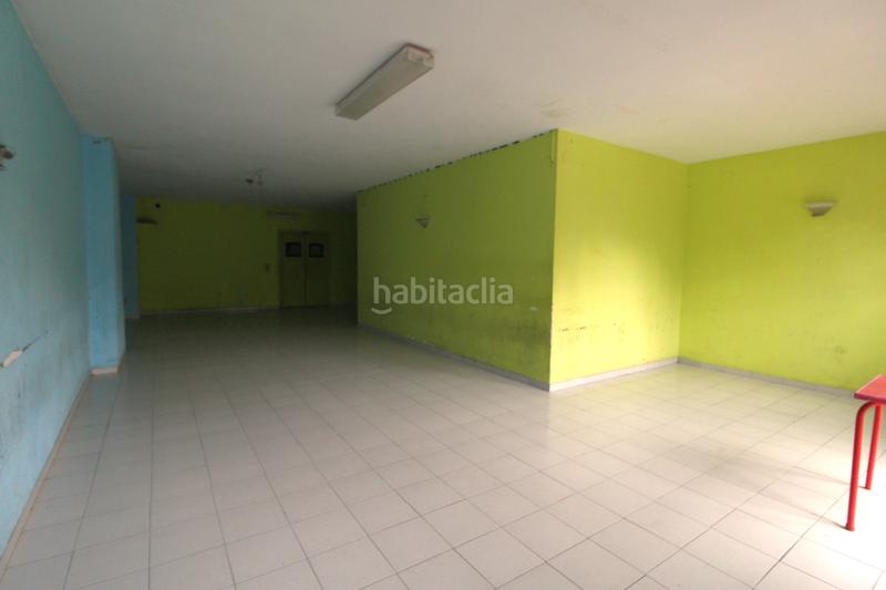 Foto 7f996cd6-3f95-47a7-bae5-e533667d47be. Edificio in Alcanar