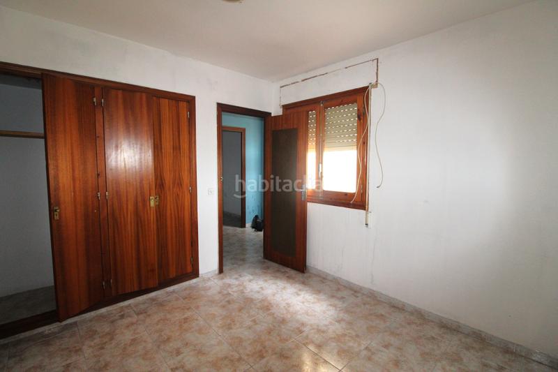 Foto 86ee0956-92e3-4f7f-b36b-6049138c32b0. Edificio in Alcanar