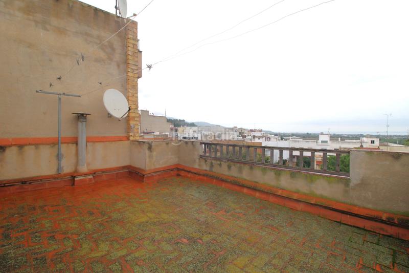 Foto 9e5eecdd-6047-49c6-bfac-154efbf807bb. Edificio in Alcanar