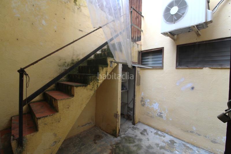 Foto ab1167c3-6153-4a0d-97ff-5ae38f1d53eb. Edificio in Alcanar