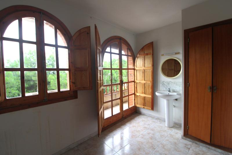 Foto ad8300dd-222e-48d4-b163-7bc73b028f62. Edificio in Alcanar