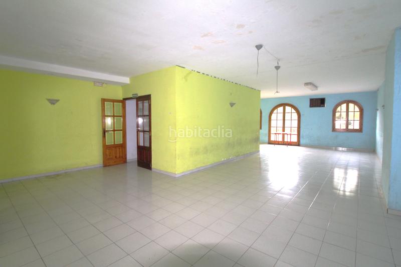 Foto b3c522ac-77c2-4ecb-a603-4883740325d2. Edificio in Alcanar