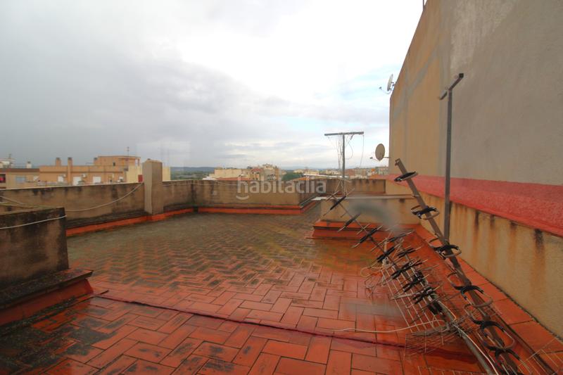 Foto c6f5fd74-3aab-4119-b485-a3ca05e971a5. Edificio in Alcanar