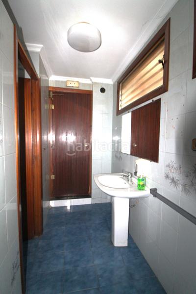 Foto cda95b9a-f7c8-4da6-b44a-d52c016afbce. Edificio in Alcanar