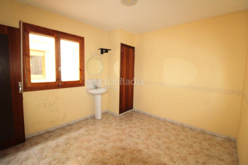 Foto d3b0bb5e-55bf-4957-80c5-dc723d2d6e3c. Edificio in Alcanar