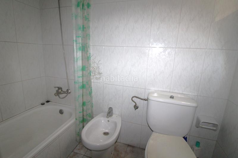 Foto d6f7c01a-2c17-4bb9-8cc3-3ceff88566cb. Edificio in Alcanar