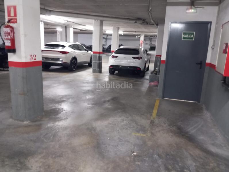 Foto e758cf7e-e0e3-4495-9ac3-59f30fa760eb. Aparcament cotxe a Vilanova del Camí