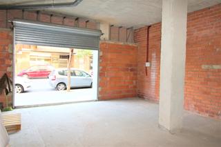 Local Comercial a Avinguda del doctor pasteur 52. Local a la zona de ponent