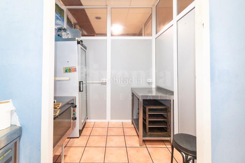 Foto 5ef6770d-0dfe-43f0-9e15-c8dbf1ca0f78. Alquiler local comercial este local espera alguien como tú en Vilanova del Camí