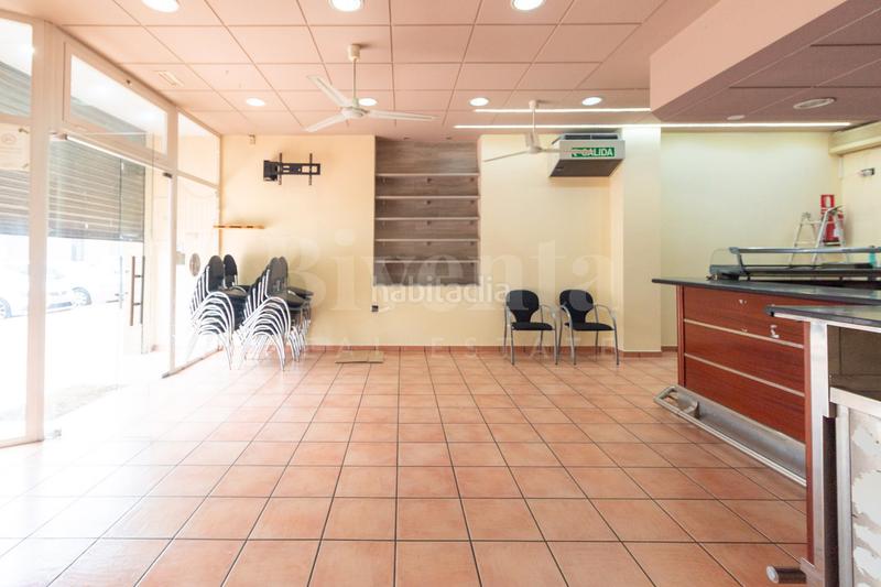 Foto e6cccbd6-7980-40d5-b960-a1b559216974. Alquiler local comercial este local espera alguien como tú en Vilanova del Camí