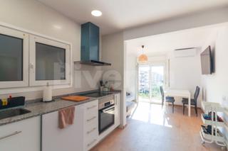 Appartement  Carrer de lleida. Piso de 3 hab. con balcón, ascensor y parking incluido