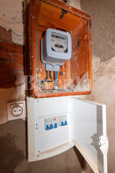 Foto 519ad96f-1b9d-49d1-843d-0f8be46ce091. Casa amb aparcament a Piera