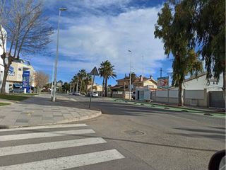 Casa  Papa luna. Casa al lado de la avd. papa luna