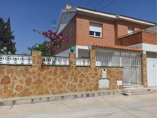 Maison jumelée à Les Salines. Chalet pareado en venta en vinaròs