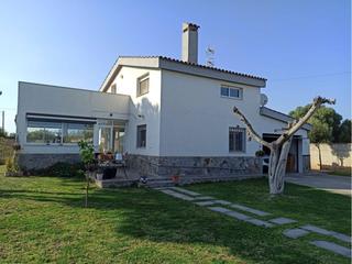 Chalet à Pueblo. Venta de villa en benicarló